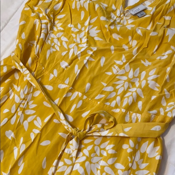 A New Day Spring/Summer Dress - Picture 6 of 9